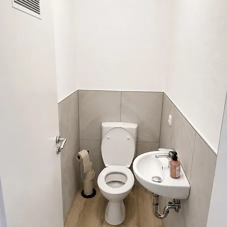 Apartman Zentrumsnahe In Mit Dachterasse Traunstein